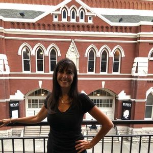 Meet your Posher, Jennifer